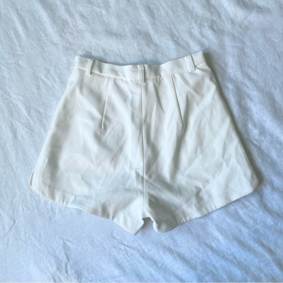 Sheike Elegant White Women's Shorts - Picture 4 of 9